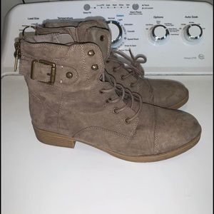 G By Guess Women’s Mid Boots